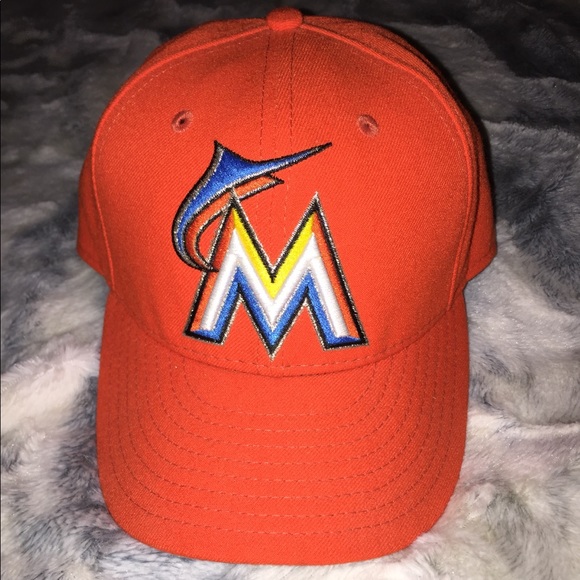 Miami Marlins ☀️⚾️ hat - Picture 2 of 4